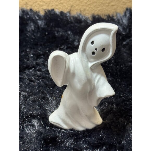 Ghost Ceramic  Halloween Decor - Picture 1 of 3